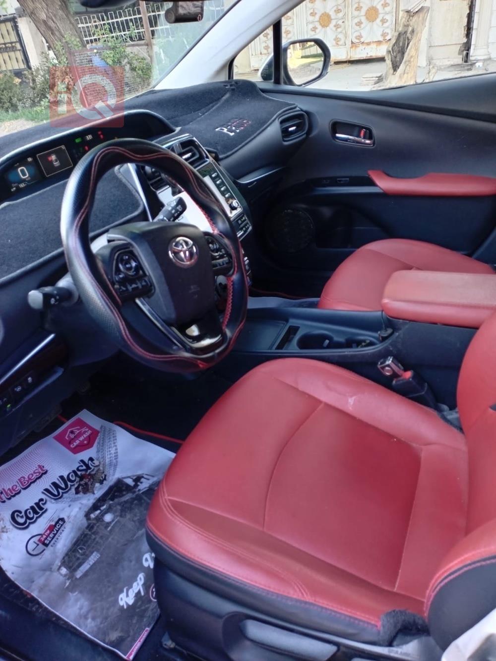 تويوتا بريوس